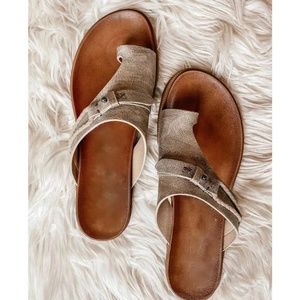 Sold Women slipper